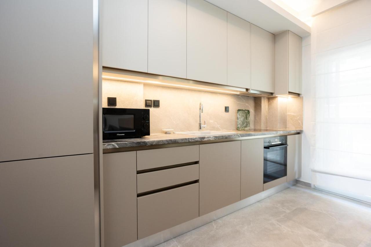 Elegance Apartment 2 Bedroom Suites Thessaloniki Exterior foto